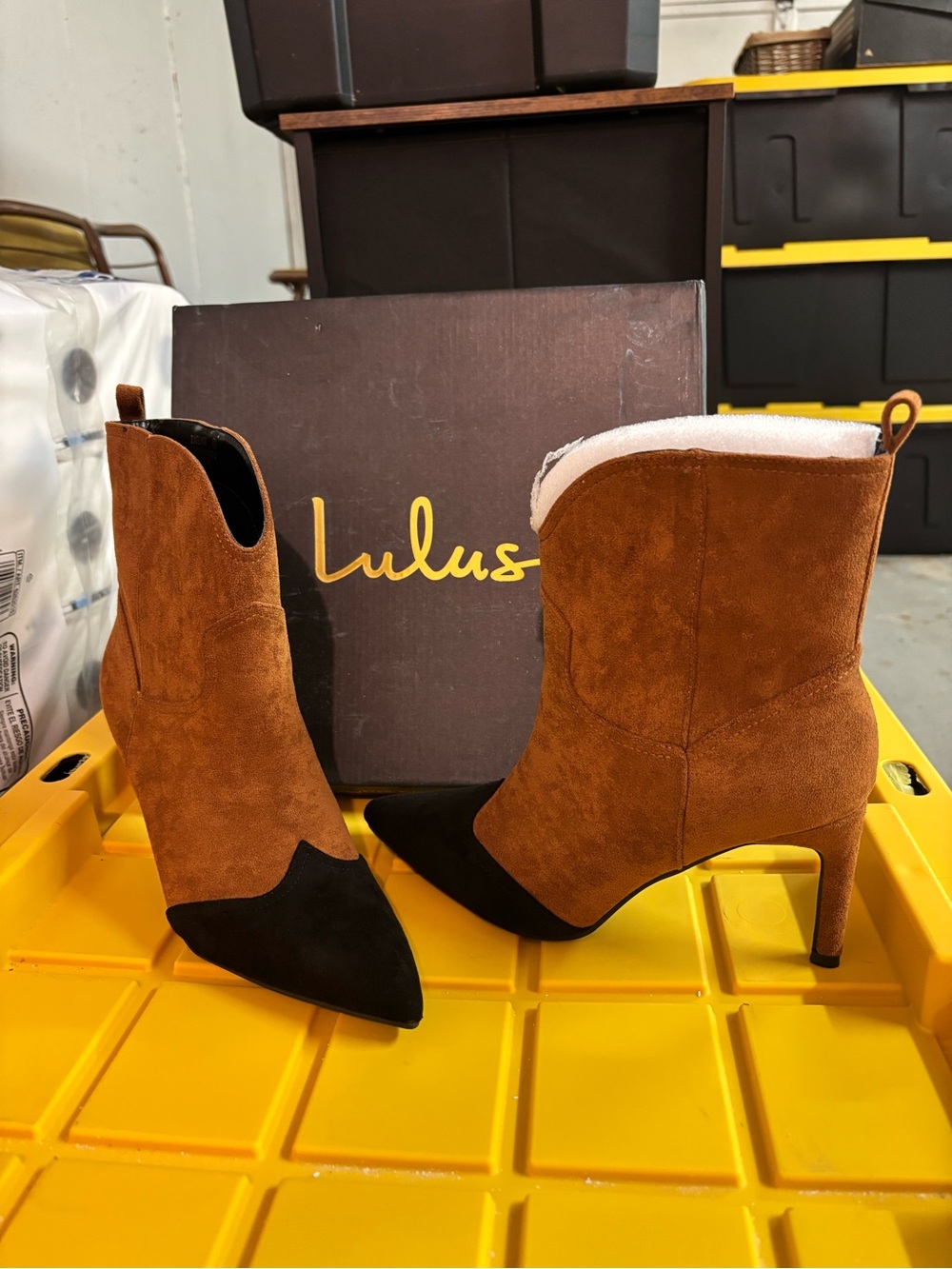 Lulu's Two-Tone Brown Suede & Black Pointed-Toe Ankle Booties Size 8.5.